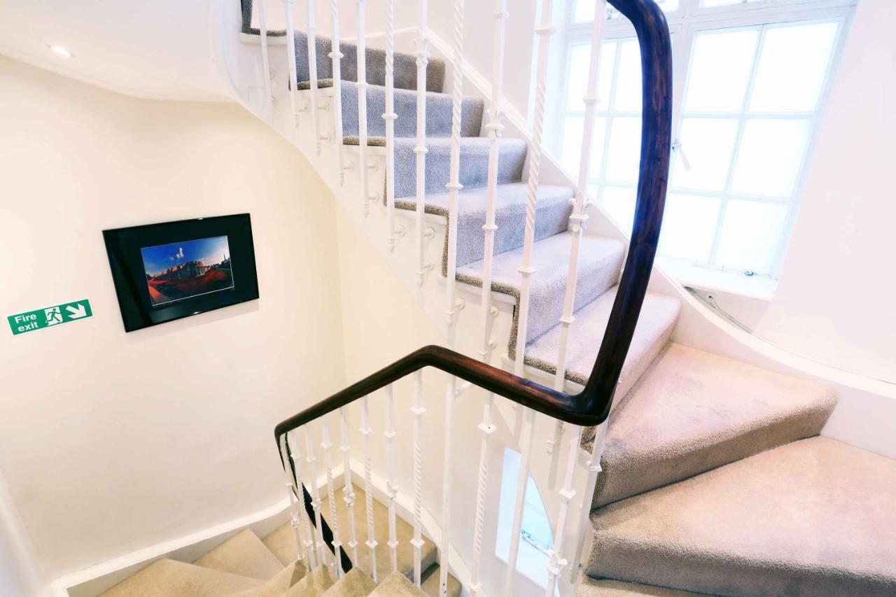 Piccadilly Circus Suites London Exterior photo