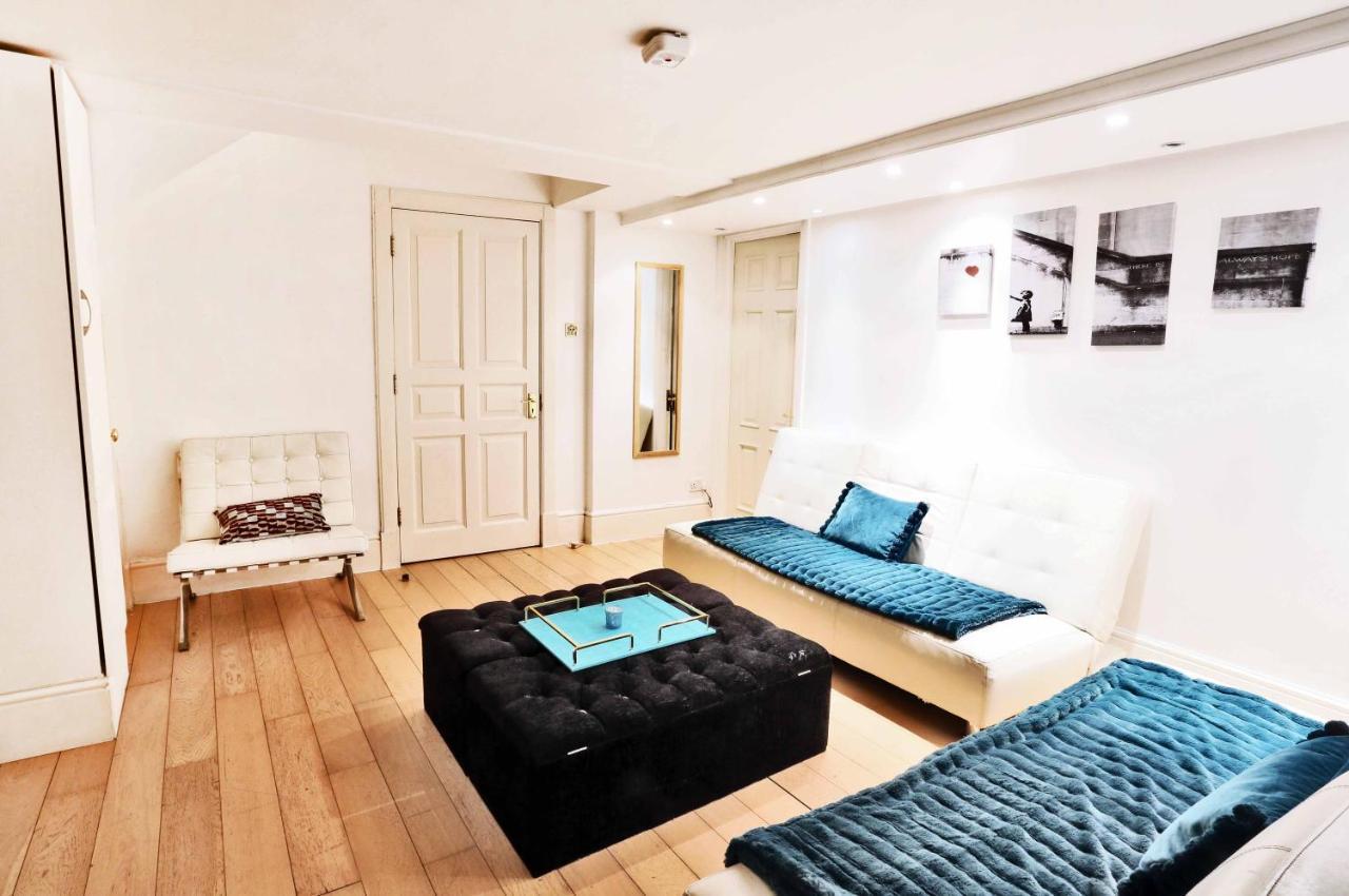 Piccadilly Circus Suites London Exterior photo