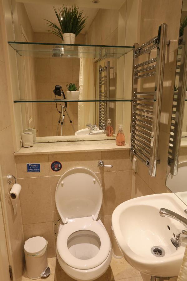 Piccadilly Circus Suites London Exterior photo